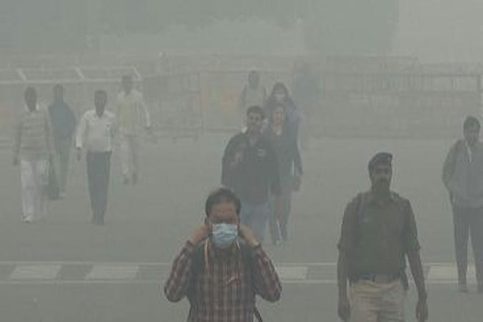 No comment: New Delhi continues to choke in polluted air

In