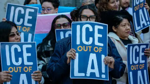 Los Angeles declares itself an immigration 'sanctuary'

The 