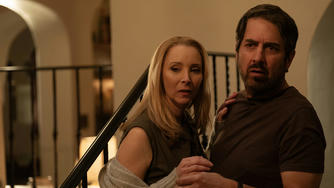 Lisa Kudrow and Ray Romano on Their ‘No Good Deed’ Marriage 